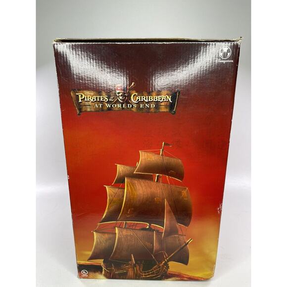 Pirates of the Caribbean Disney at Worlds End Store Lamp Home - Picture 4 of 11